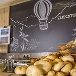 Cooee Alpin Dachstein מלון גוסאו