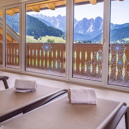 Cooee Alpin Dachstein Hotel 3*