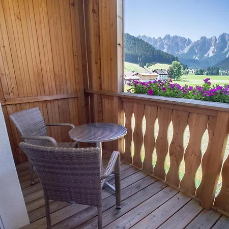 Hotel Cooee Alpin Dachstein 3*