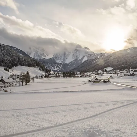 Hotel Cooee Alpin Dachstein 3*