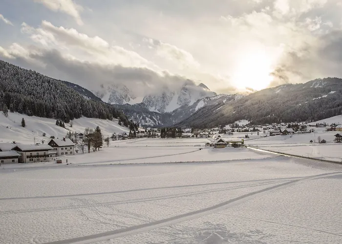 Отель Cooee Alpin Dachstein 3*