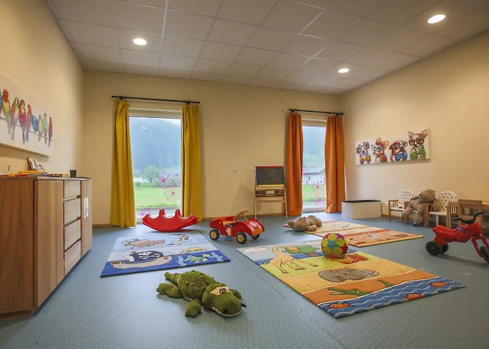 Отель Cooee Alpin Dachstein 3*